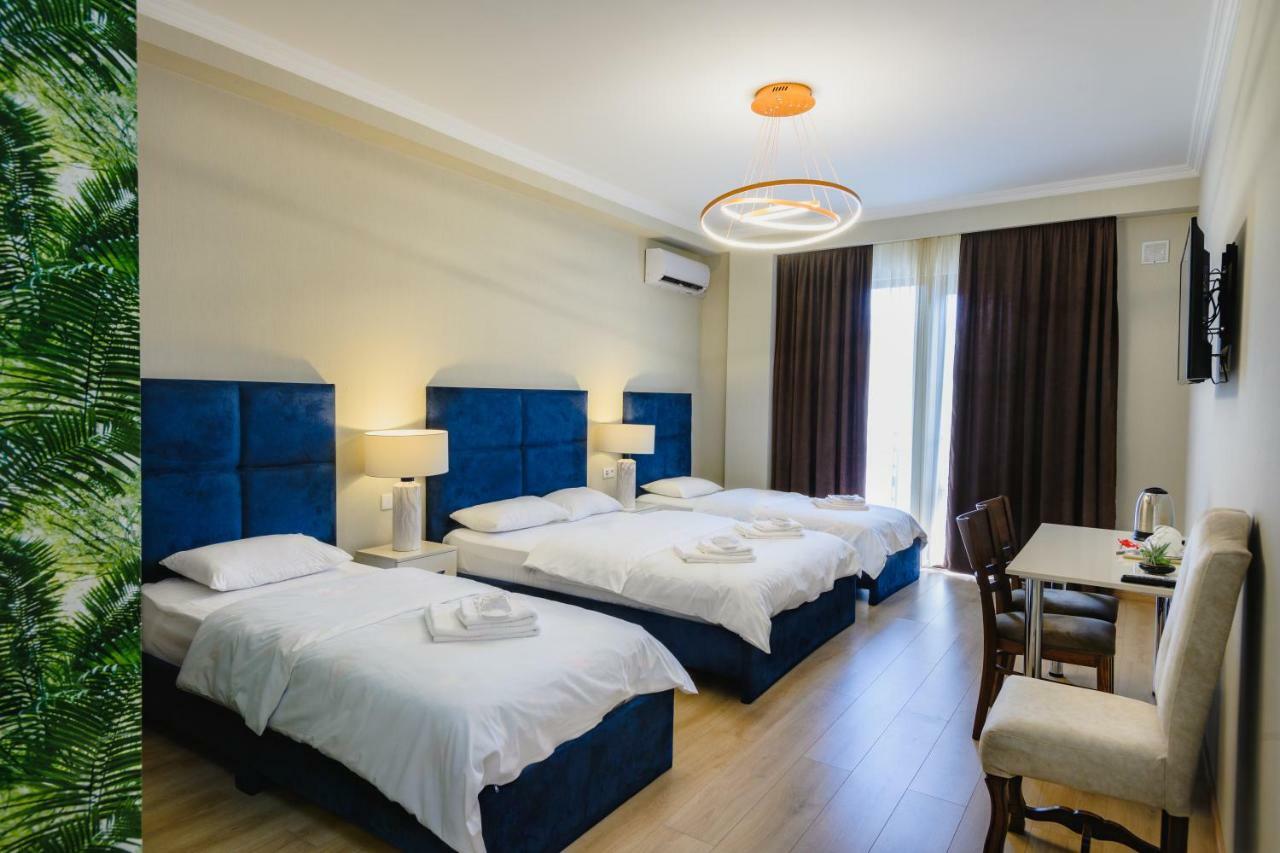 Golden Globe Boutique Hotel Tbilisi Exterior photo