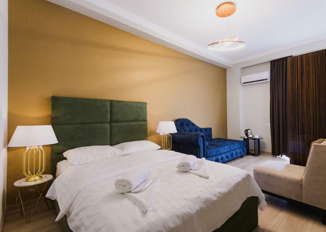 Golden Globe Boutique Hotel Tbilisi Exterior photo